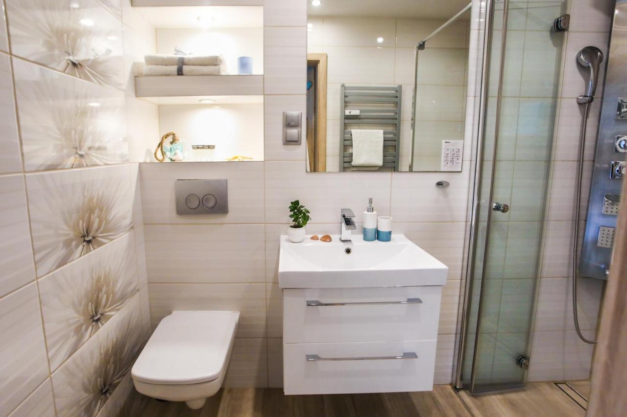 Apartament Blekitno Na Bialym Wladyslawowo Luaran gambar