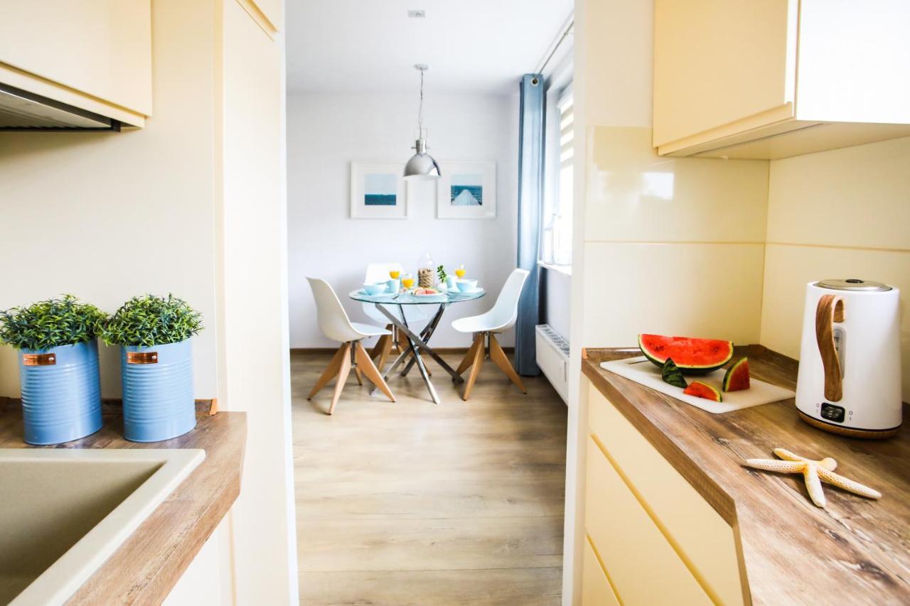Apartament Blekitno Na Bialym Wladyslawowo Luaran gambar