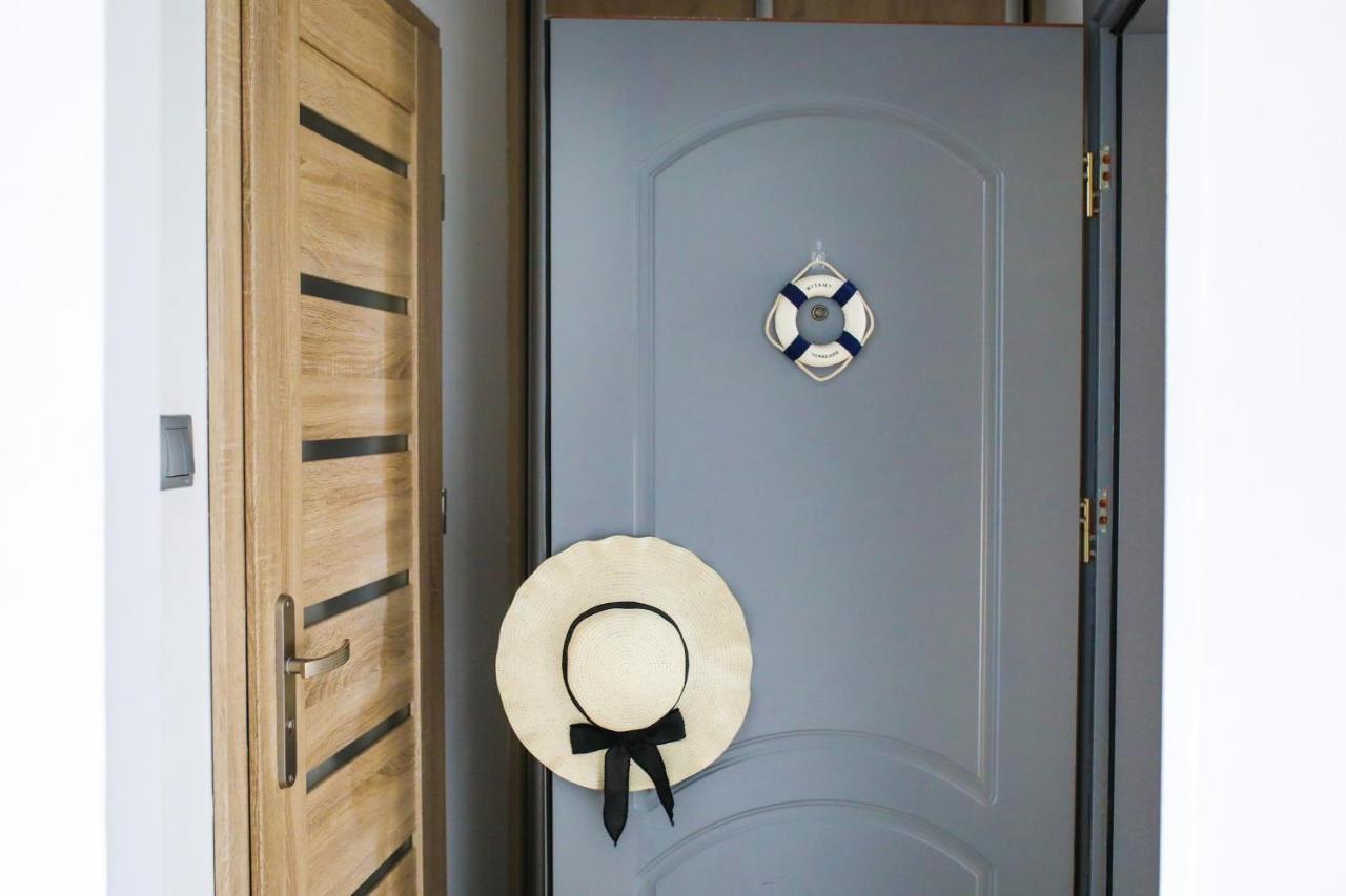 Apartament Blekitno Na Bialym Wladyslawowo Luaran gambar